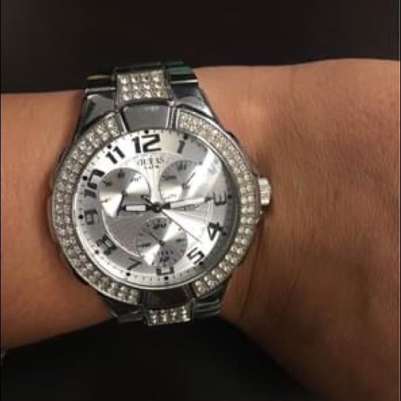 Watch - Picture 2 of 3